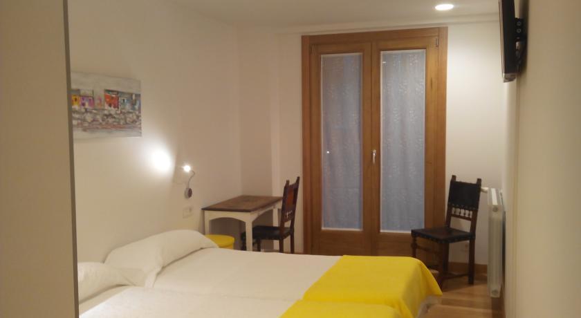 Image of Pensión Sarasate ★★, pilgrim accommodation in Pamplona