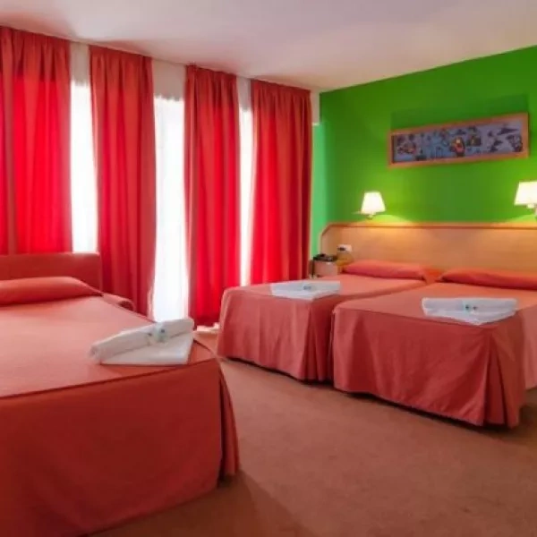 Camino de Santiago Accommodation: Hotel Nest Style Santiago ⭑⭑⭑