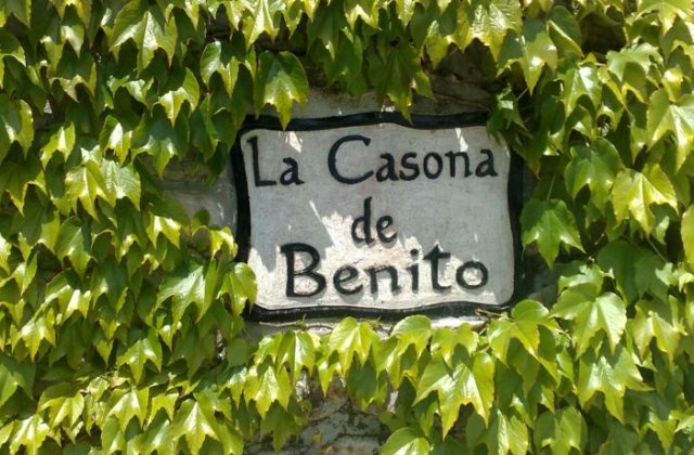 Camino de Santiago Accommodation: Casa Rural La Casona de Benito ⭑⭑