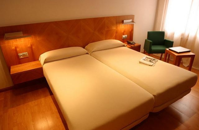 Camino de Santiago Accommodation: Hotel AB Murias Blancas ⭑⭑⭑