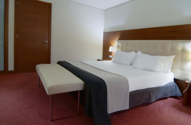 Camino de Santiago Accommodation: Hotel Silken Coliseum ⭑⭑⭑⭑