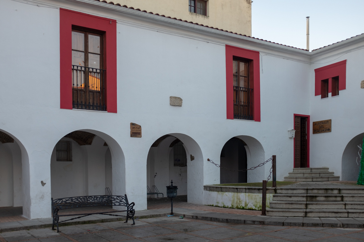 Camino de Santiago Accommodation: Albergue Municipal de Casar de Cáceres