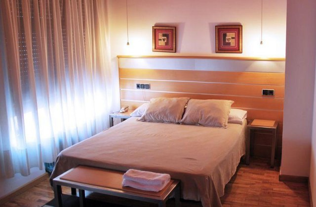 Camino de Santiago Accommodation: Hotel Trefacio ⭑