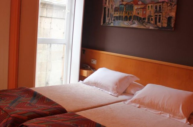 Camino de Santiago Accommodation: Hotel Zarampallo ⭑