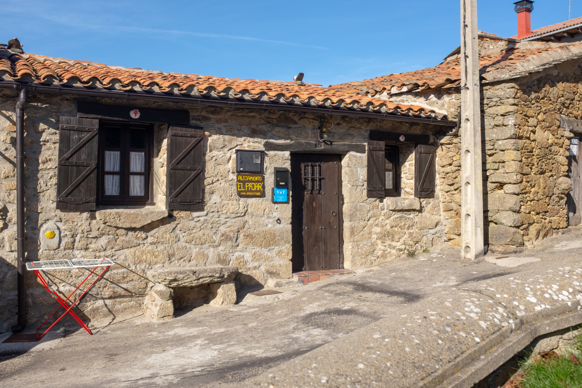 Camino de Santiago Accommodation: Casa El Pajar de Trampas
