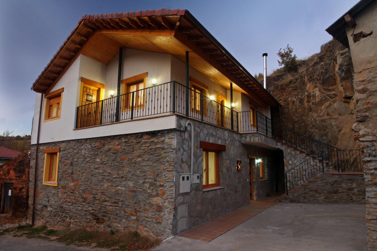 Camino de Santiago Accommodation: Casa Rural Aguas Frías
