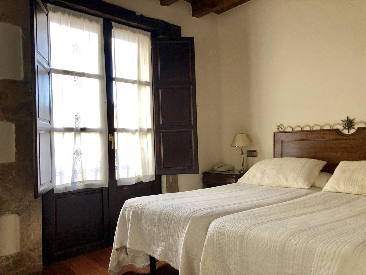 Camino de Santiago Accommodation: Hotel Rey Chindasvinto ⭑⭑⭑