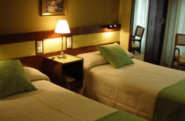 Camino de Santiago Accommodation: Hotel Madrid Bierzo