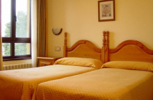 Camino de Santiago Accommodation: Hotel Gavitu ⭑⭑⭑