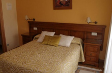 Camino de Santiago Accommodation: Hotel Las Torres ⭑