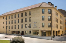 Camino de Santiago Accommodation: Hotel F&G Logroño ⭑⭑⭑