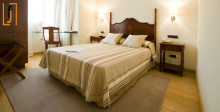Camino de Santiago Accommodation: Hotel Campoamor ⭑⭑