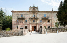 Camino de Santiago Accommodation: Albergue Monasterio de la Magdalena